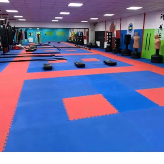 Exercise Mat for Tumbling, MMA, Martial Arts, Gymnastics, Judo, Stretching, Core Workouts 4cmX100cmX100cm | Ideal for All Surfaces, Kids & Adults | Match-Ready | Includes Pump & Needle | Durable & Long-Lasting